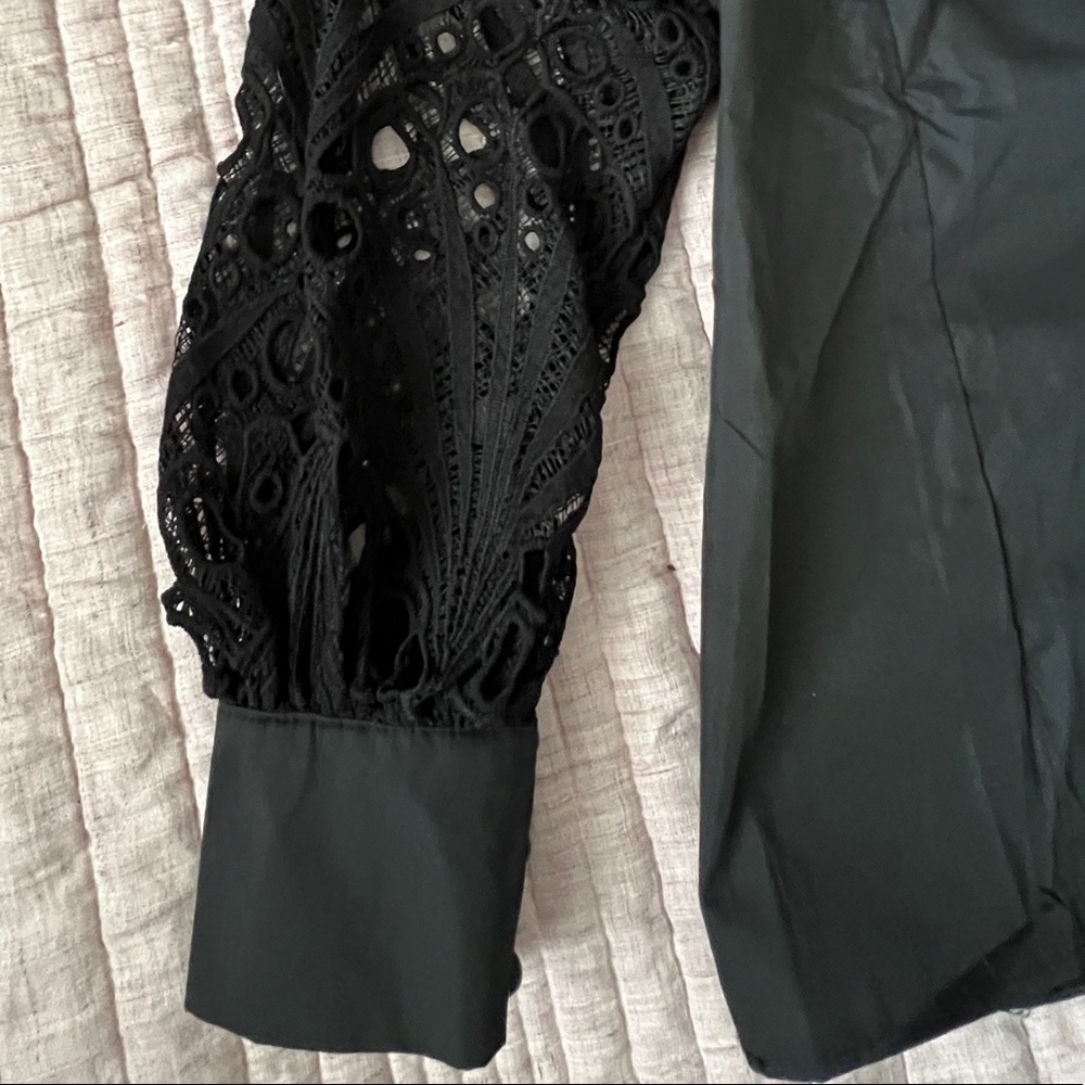 Beautiful brand new blouse - Picture 4 of 8